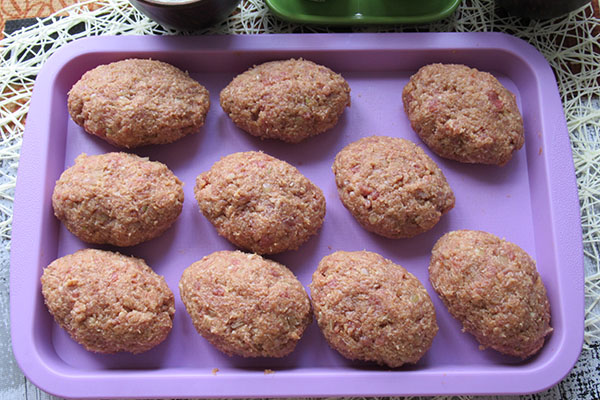 Формируем котлеты