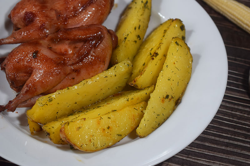 Картошка в духовке запеченная дольками