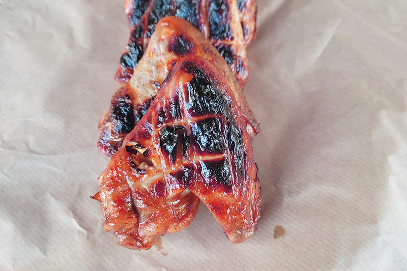 Куриные крылышки на решетке