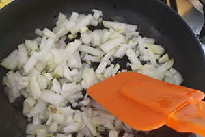 Подготавливаем лук