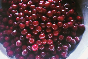 Подготавливаем вишню