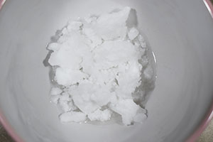 Растапливаем кокосовое масло