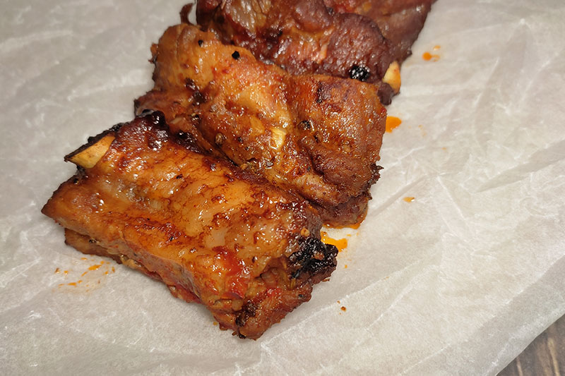 Рёбра свиные тушеные