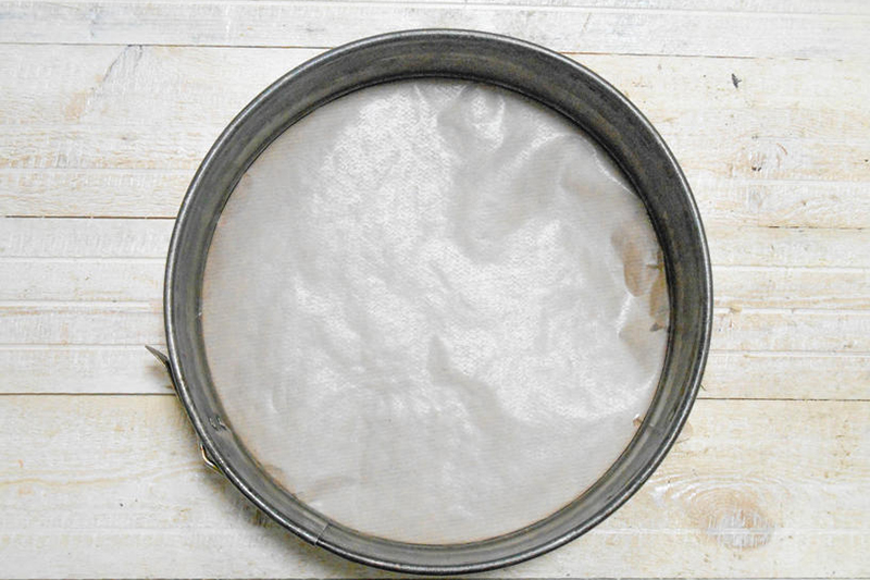 Выпекание коржей