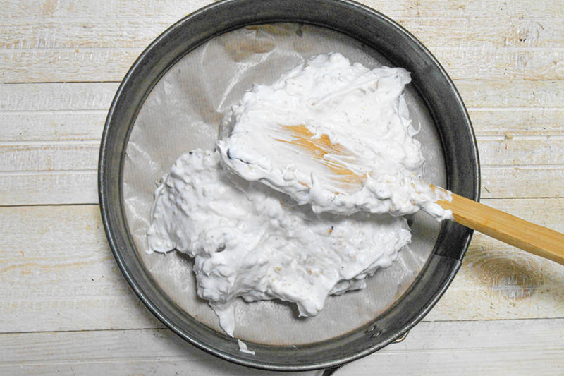 Выпекание коржей