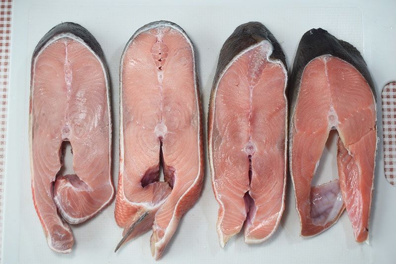 Кижуч одна из вкусных рыб из семейства лососёвых